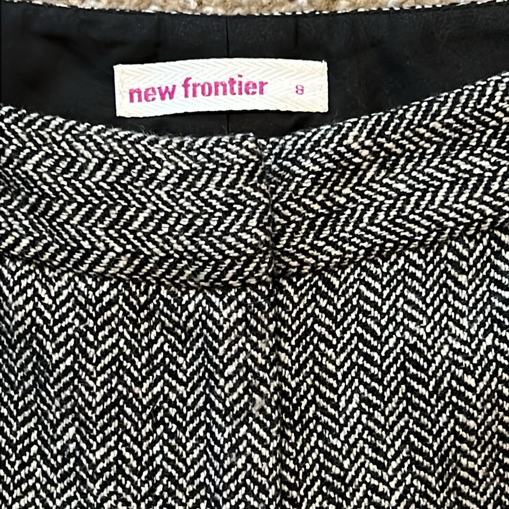 New Frontier Fully Lined Chevron/Herringbone Patt… - image 6